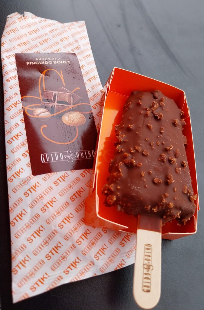 Photo of Guido Gobino bonet pinguino ice cream bar